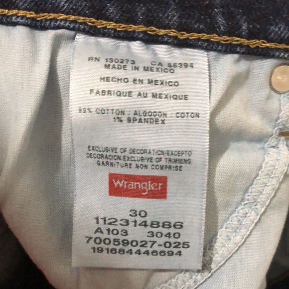 Wrangler Denim long Shorts Size 30 Like New - Picture 6 of 7